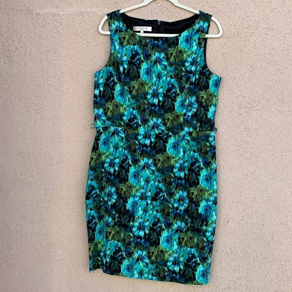 Evan Picone Scoop Neck Short Sleeve Lined Green Blue Floral Woman’s Dress Used
